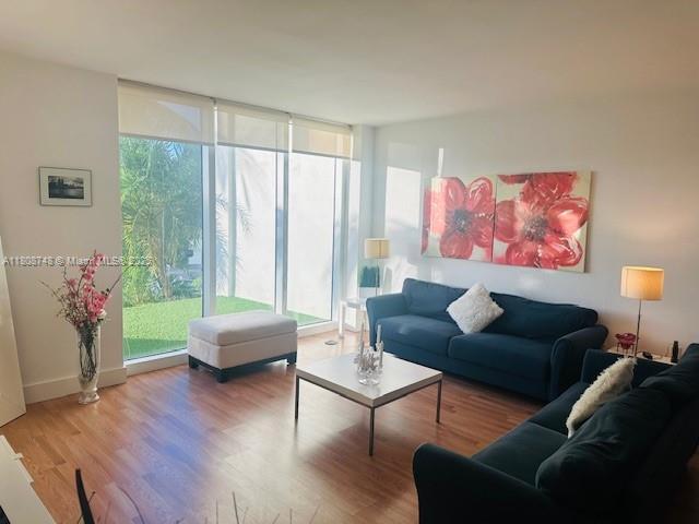 HARBOUR HOUSE - Residential Lease