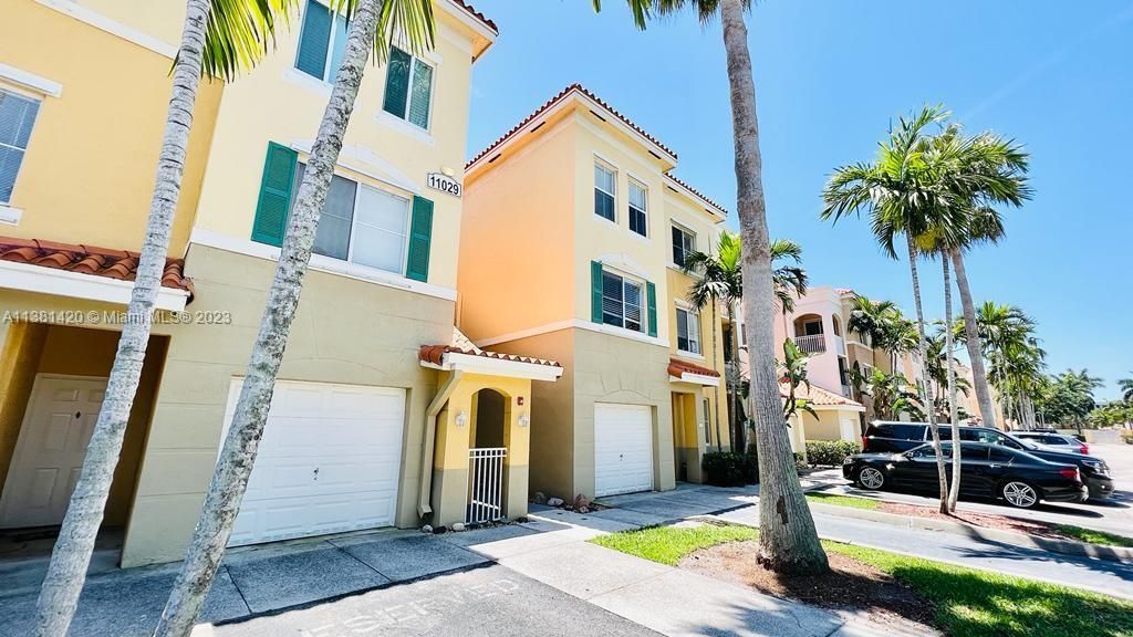 Photo of 11029 Legacy Blvd #303, Palm Beach Gardens, FL 33410 (MLS # A11381420)