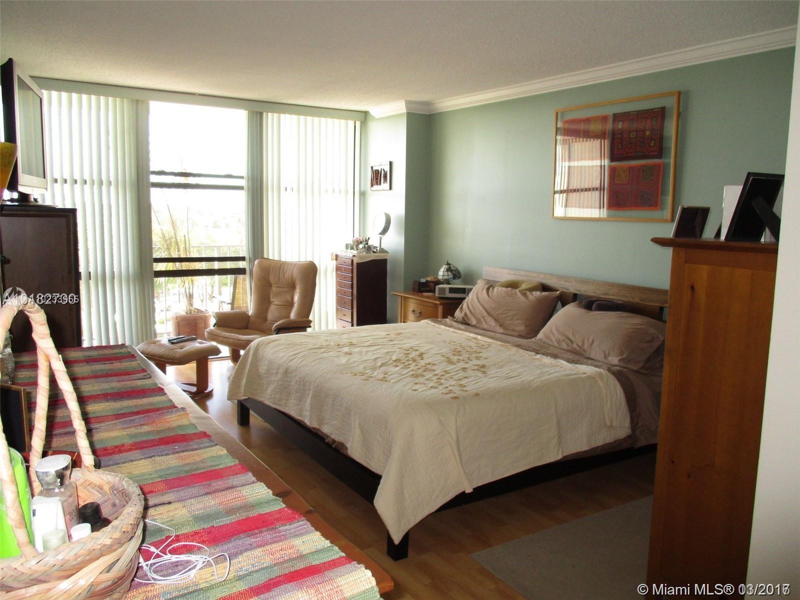 OCEANVIEW PARK CONDO - Residential Lease