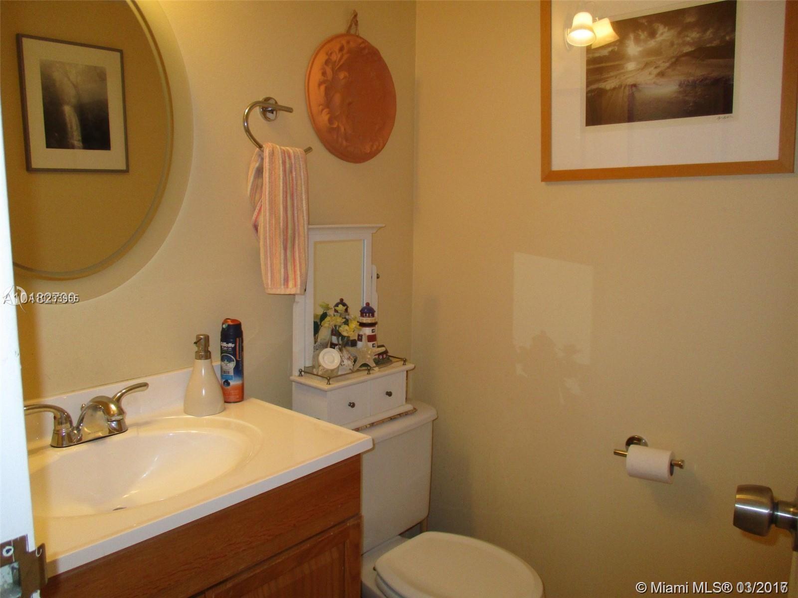 OCEANVIEW PARK CONDO - Residential Lease