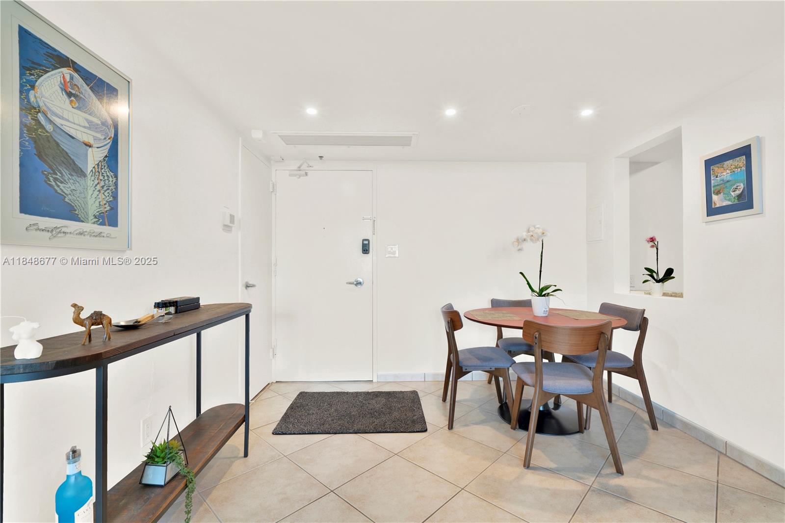 5161 Collins Ave 1110