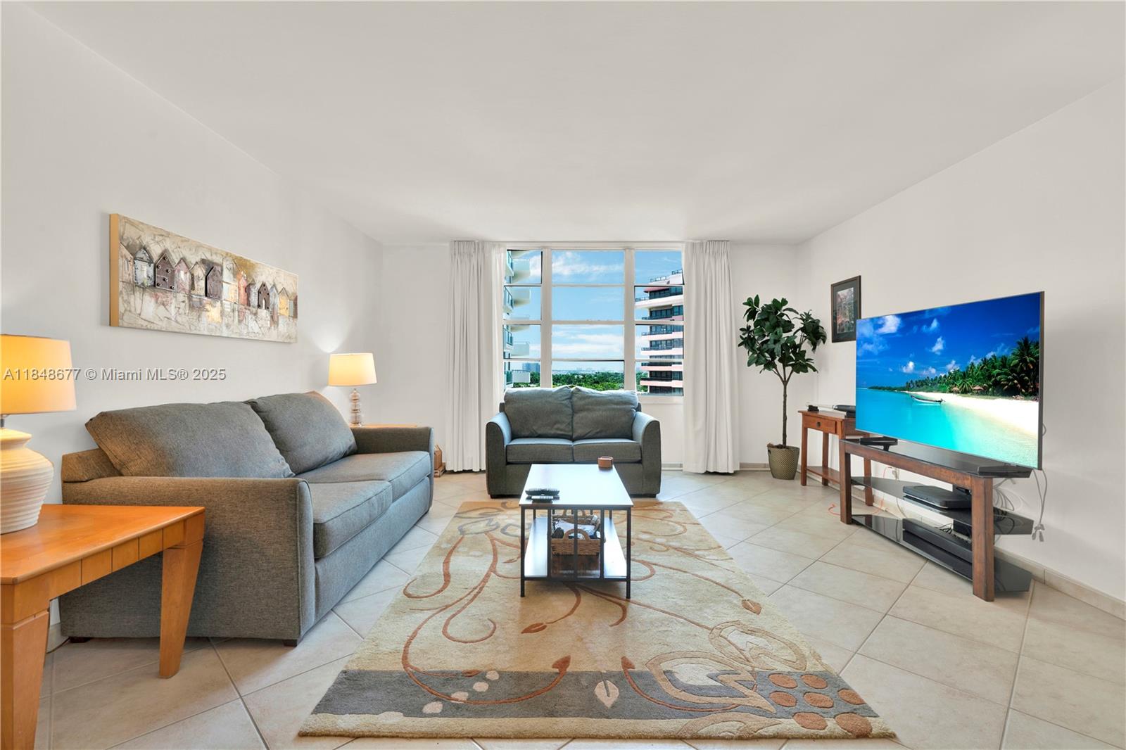 5161 Collins Ave 1110