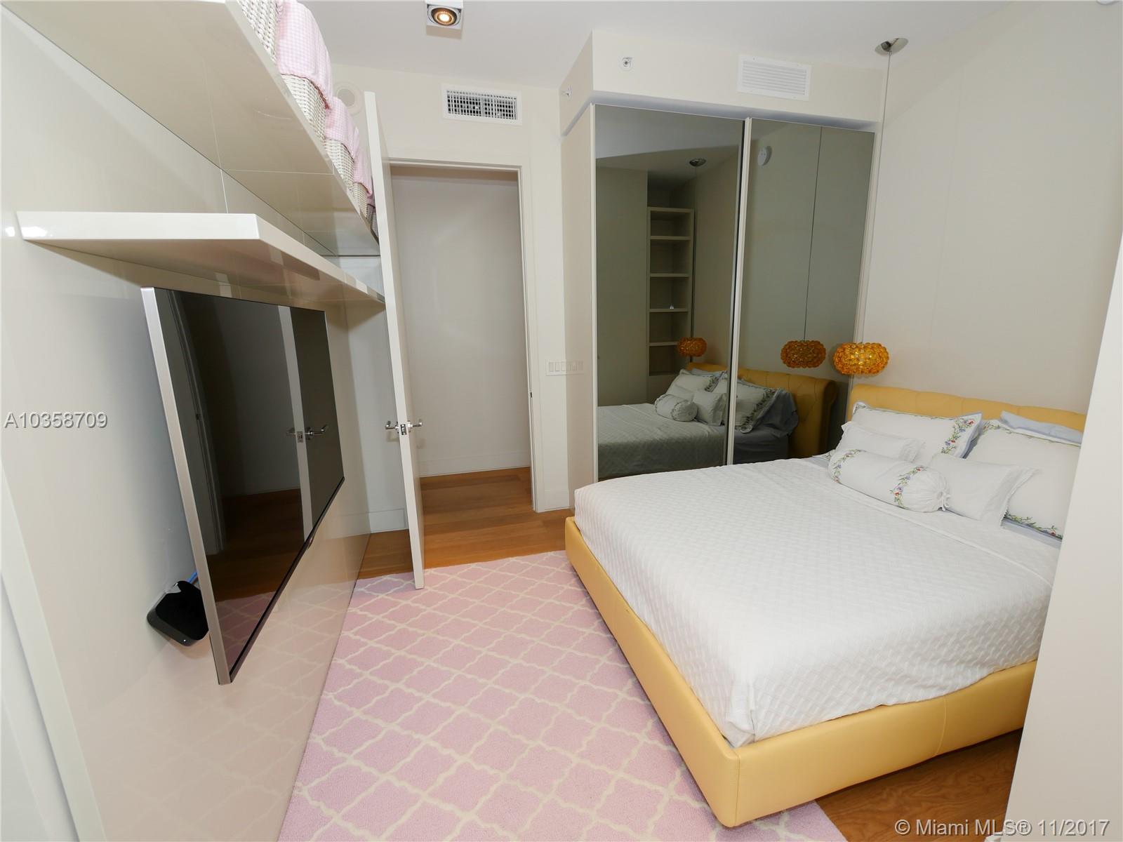 St. Regis Bal Harbour - Residential