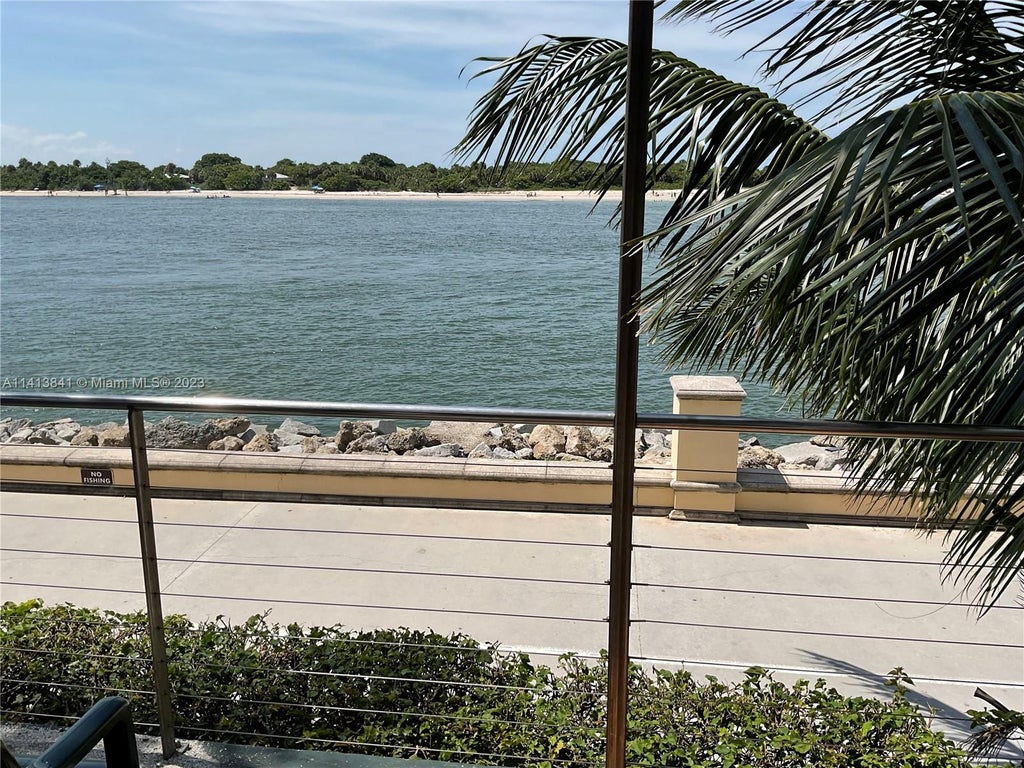 Photo of 309 Hernando St, Fort Pierce, FL 34949 (MLS # A11413841)