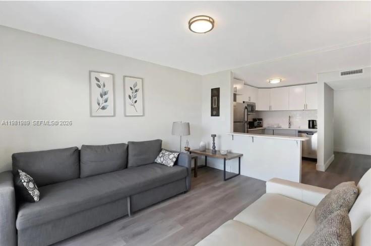 3527 NE 168th St 409