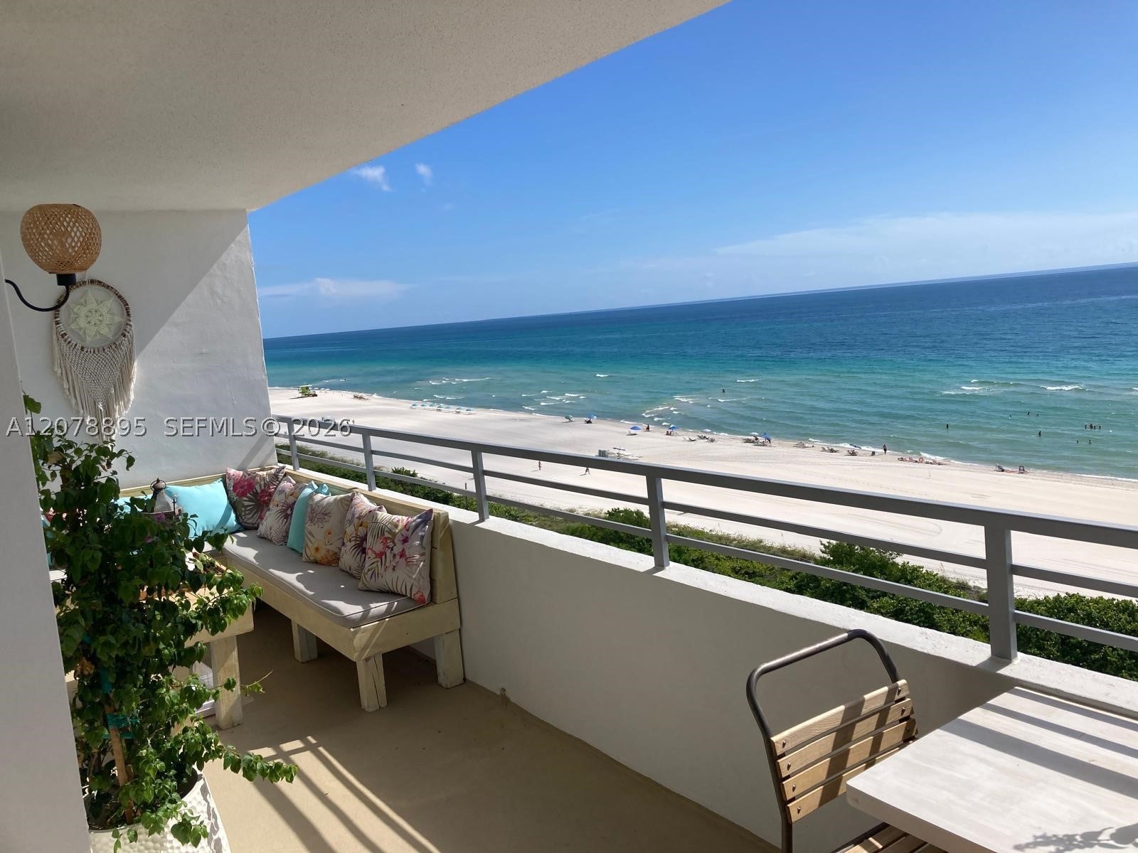 5555 Collins Ave