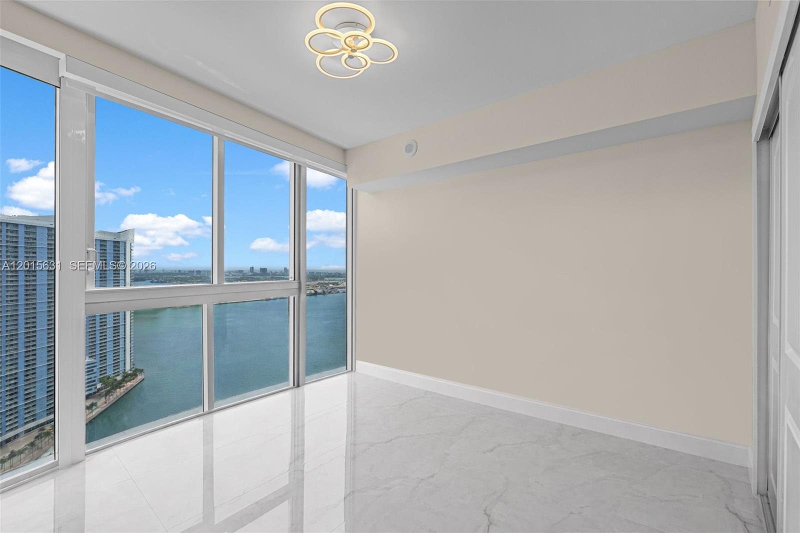 ICONBRICKELL CONDO NO 1 - Residential
