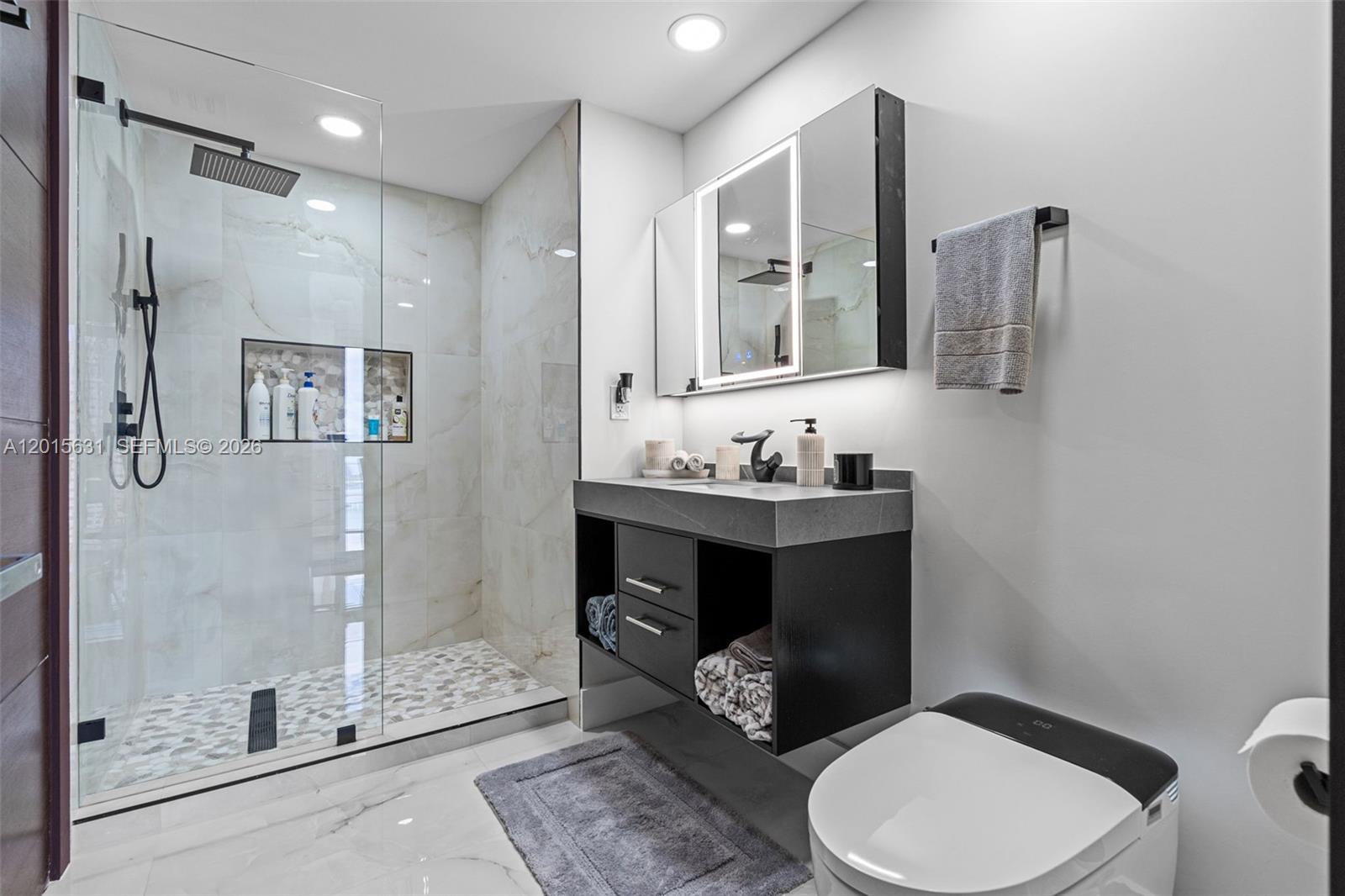 ICONBRICKELL CONDO NO 1 - Residential