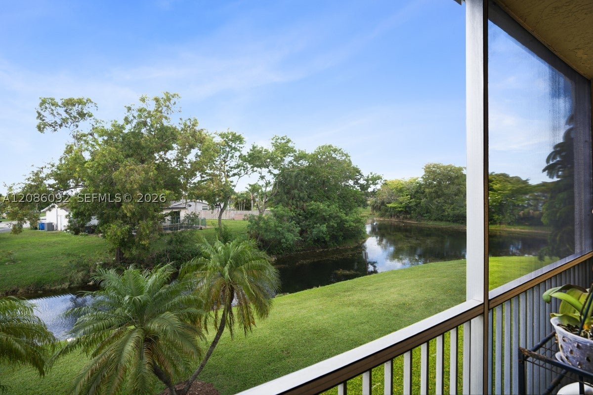 6870 Royal Palm Blvd 209M