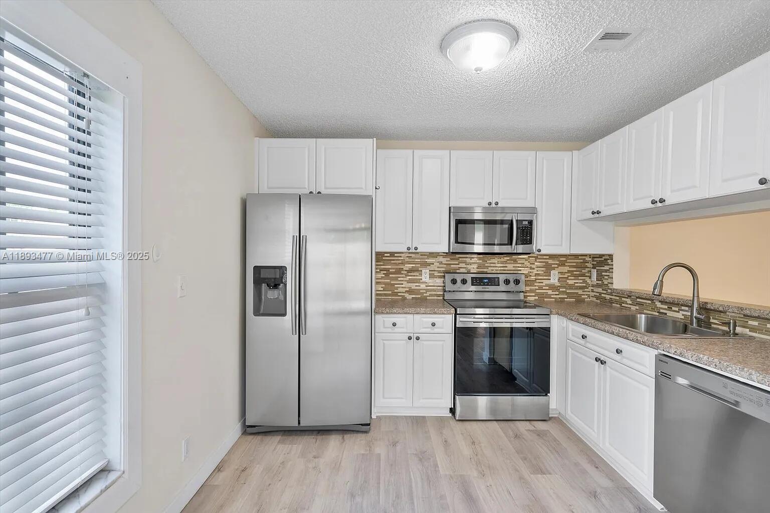 MARINER VILLAGE TH CONDO - Residential Lease