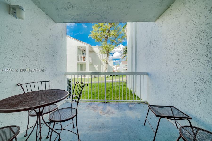 THE GREENS AT DORAL CONDO - Residential