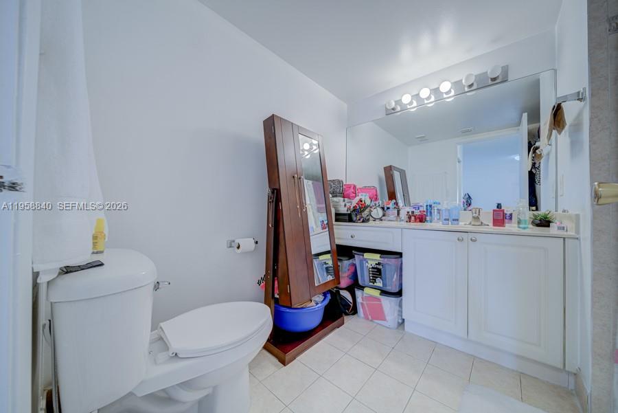 THE GREENS AT DORAL CONDO - Residential