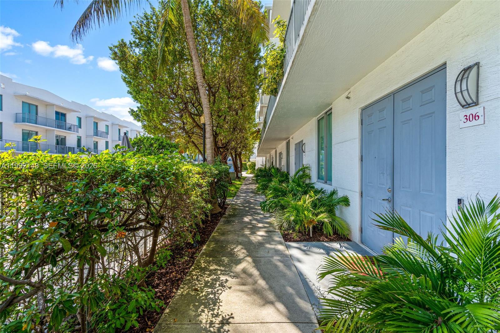 Courtyards at Hollywood - Residential