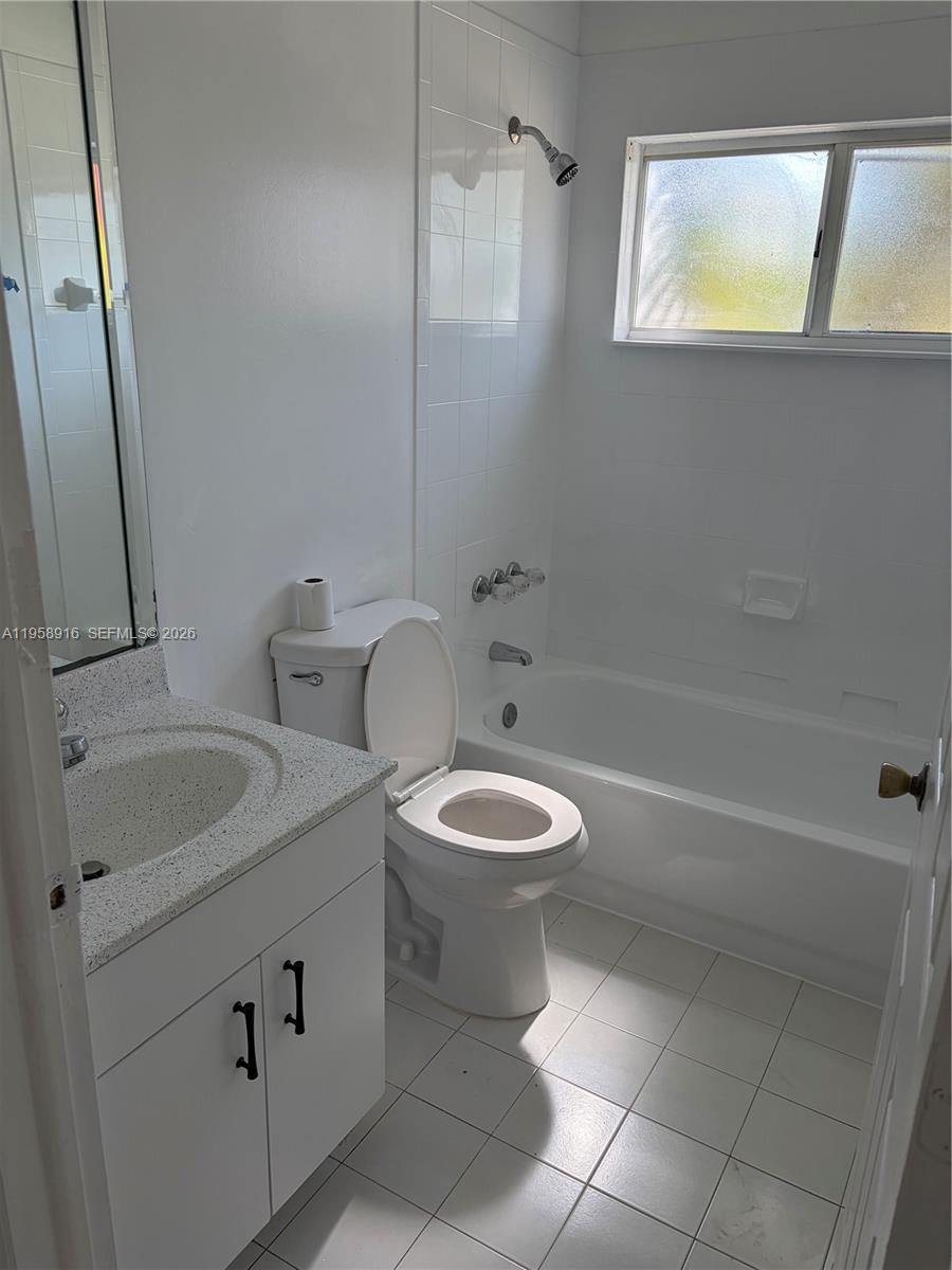 MED SOUTH - Residential Lease