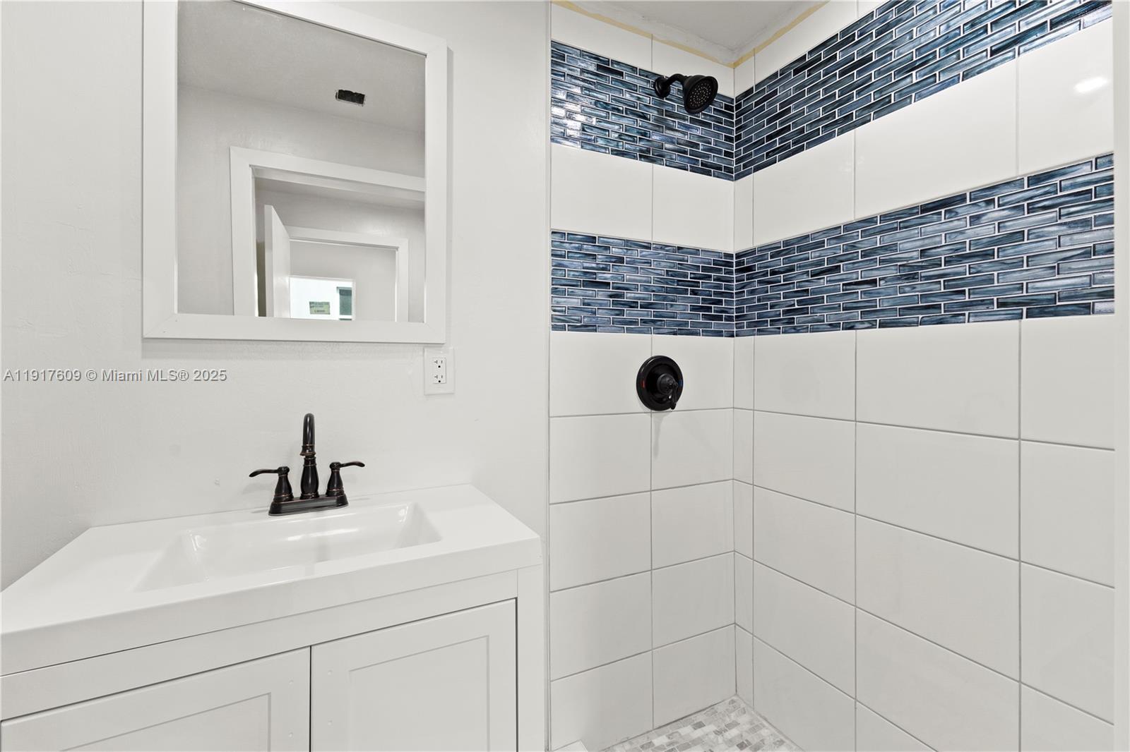 COLLEGE PARK - Residential