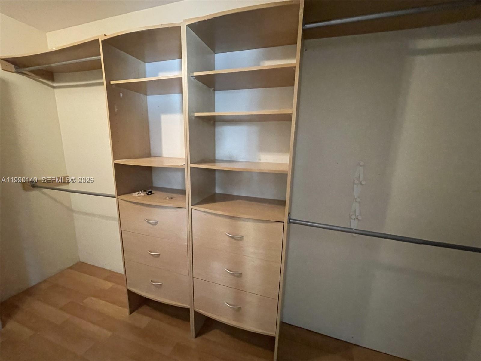 PEMBROKE POINTE SECTION T - Residential Lease