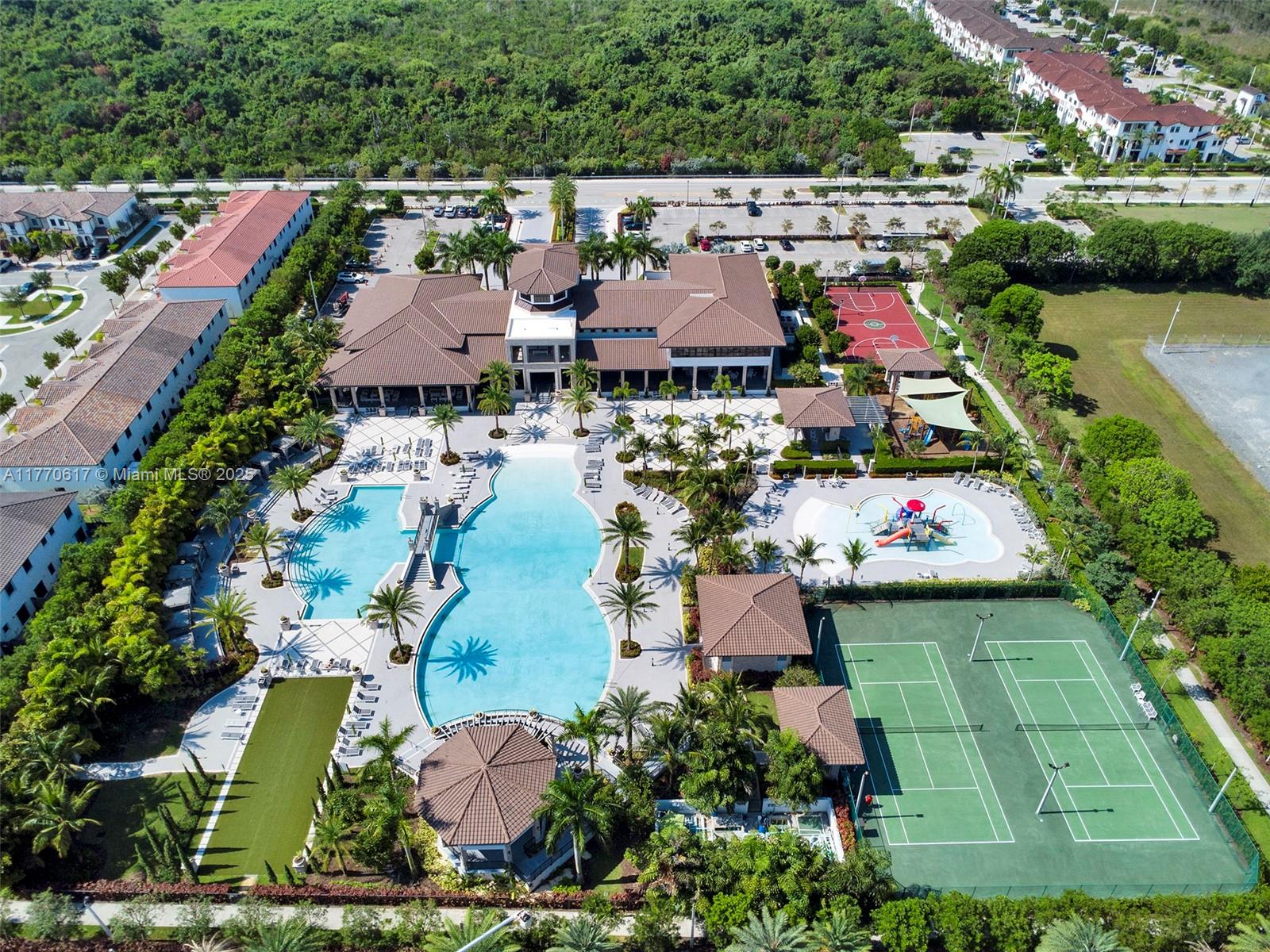8890 Nw 99th Path, Doral, Miami-Dade County, Florida - 4 Bedrooms  
3 Bathrooms - 