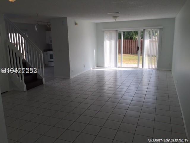 CORAL BAY REPLAT SEC 1 - Residential Lease