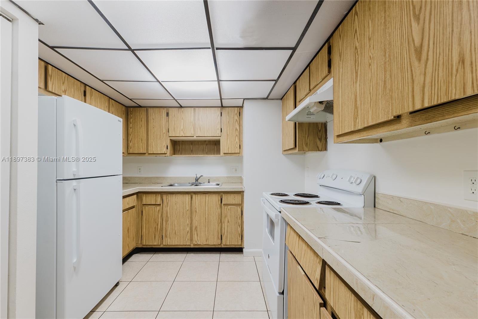 LAKEVIEW ESTATES CONDO - Residential Lease