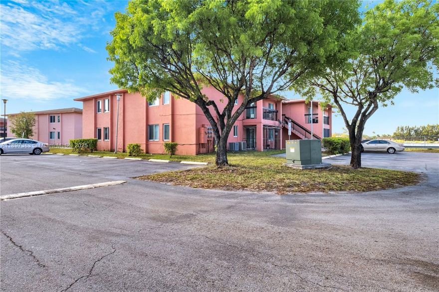 FOR RENT! Spacious 3-bedroom, 2-bath apartment in a highly desirable Miami location. Features a bright living and dining area with tile floors throughout, a functional kitchen with ample cabinet space, and in-unit washer & dryer. Includes assigned parking, 24/7 security, and a prime location with easy access to highways, shopping, and dining. The perfect mix of comfort and convenience!

Rental Requirements: Proof of income or employment verification, last 3 bank statements, valid ID for all occupants over 18, credit report, background/police check, and rental application through the association.