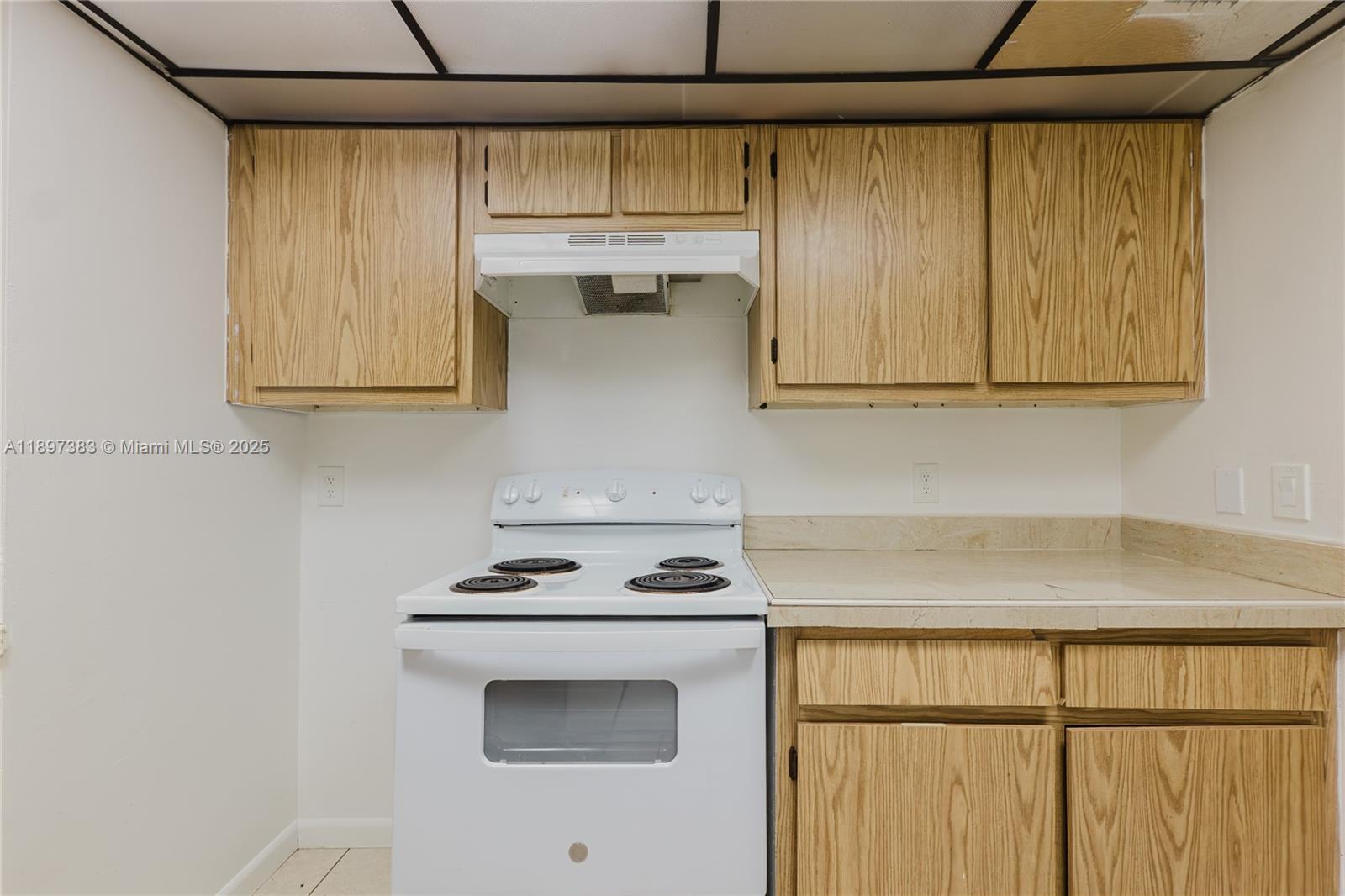 LAKEVIEW ESTATES CONDO - Residential Lease