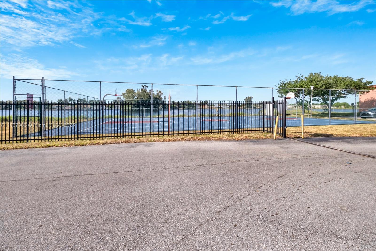 LAKEVIEW ESTATES CONDO - Residential Lease