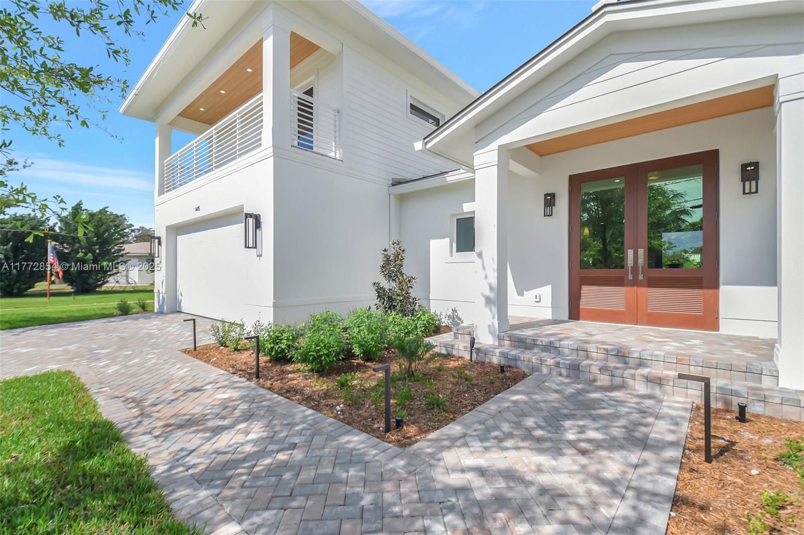 NORTH LAKE WORTH - Residential