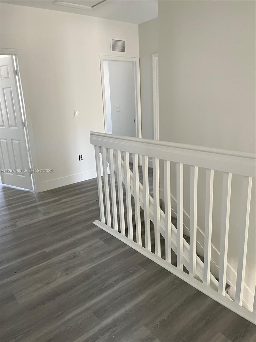 RIVERSIDE AT BISC NATL PK - Residential Lease