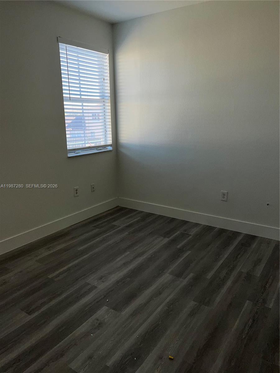 RIVERSIDE AT BISC NATL PK - Residential Lease