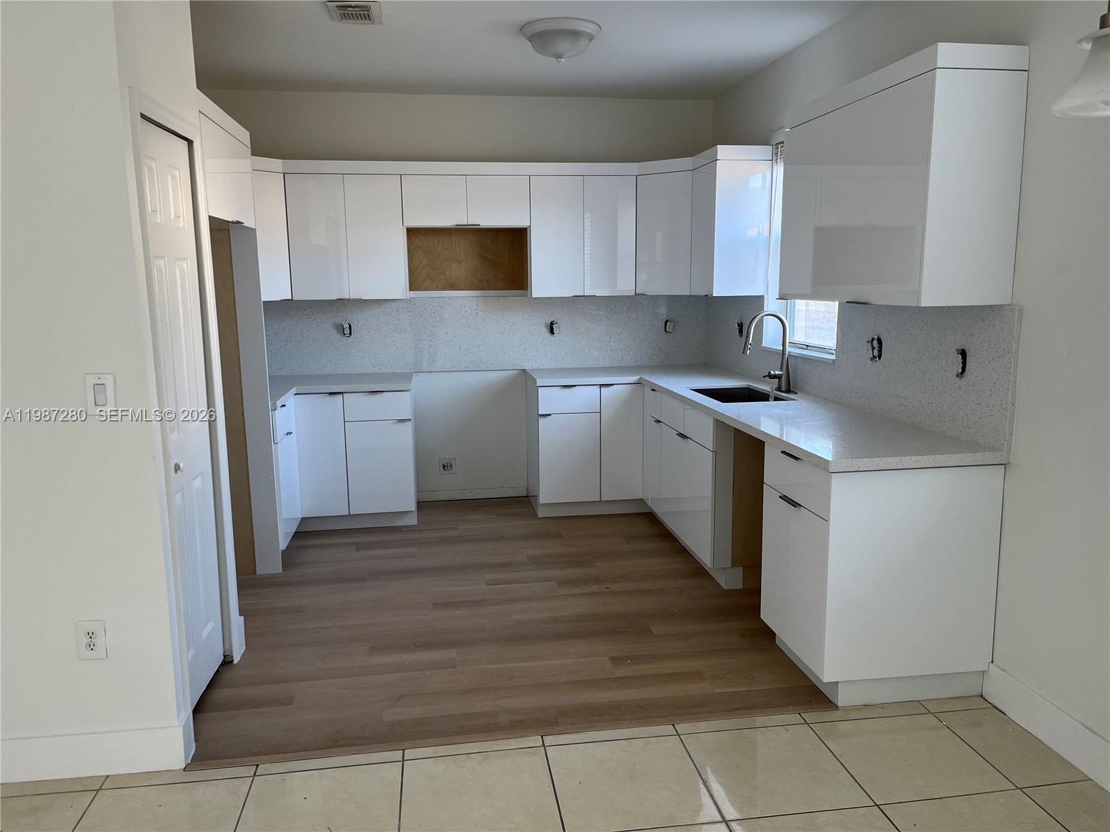 RIVERSIDE AT BISC NATL PK - Residential Lease