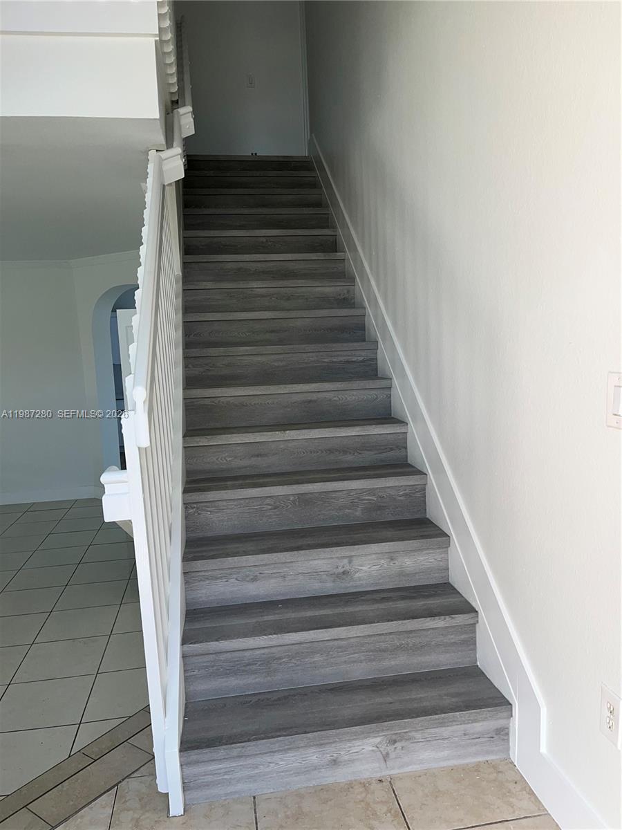 RIVERSIDE AT BISC NATL PK - Residential Lease