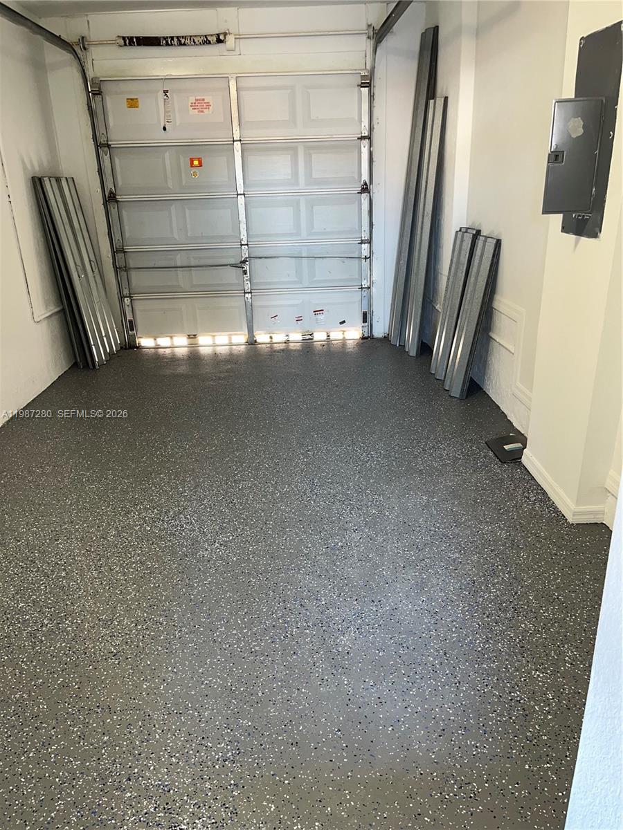 RIVERSIDE AT BISC NATL PK - Residential Lease