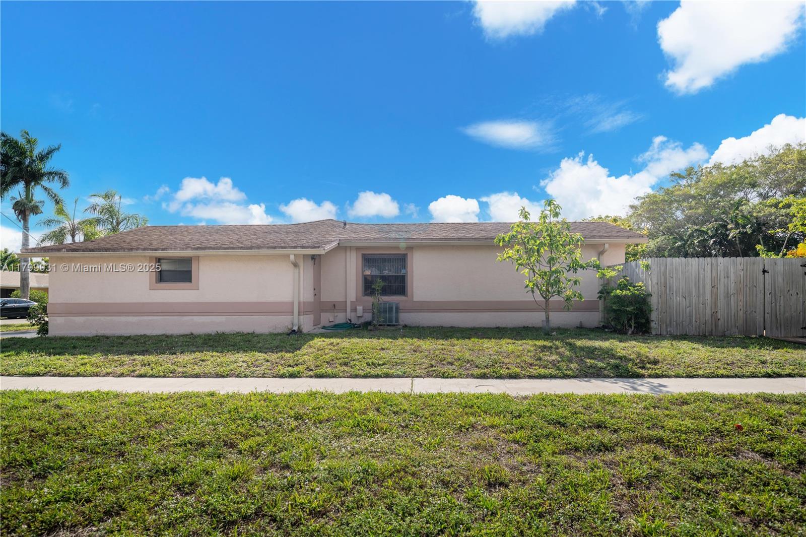 5220 NW 26th Ct