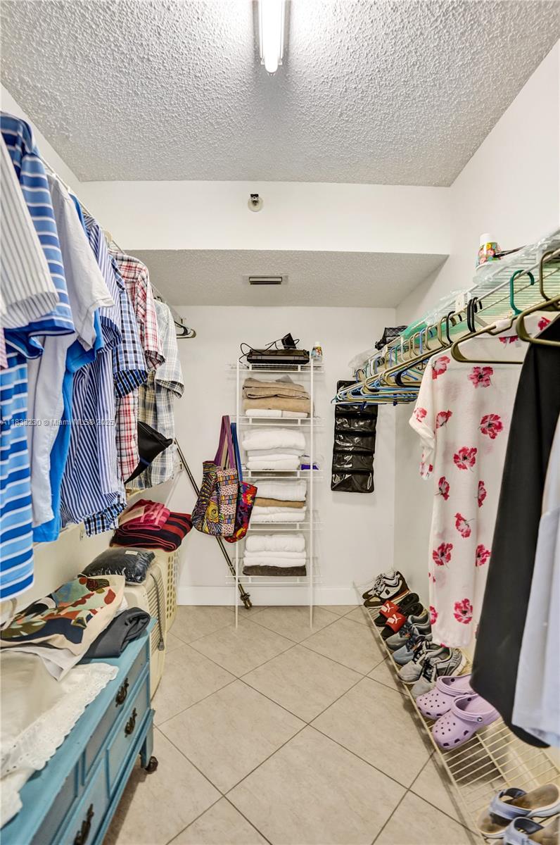 CYPRESS BEND CONDOMINIUM - Residential