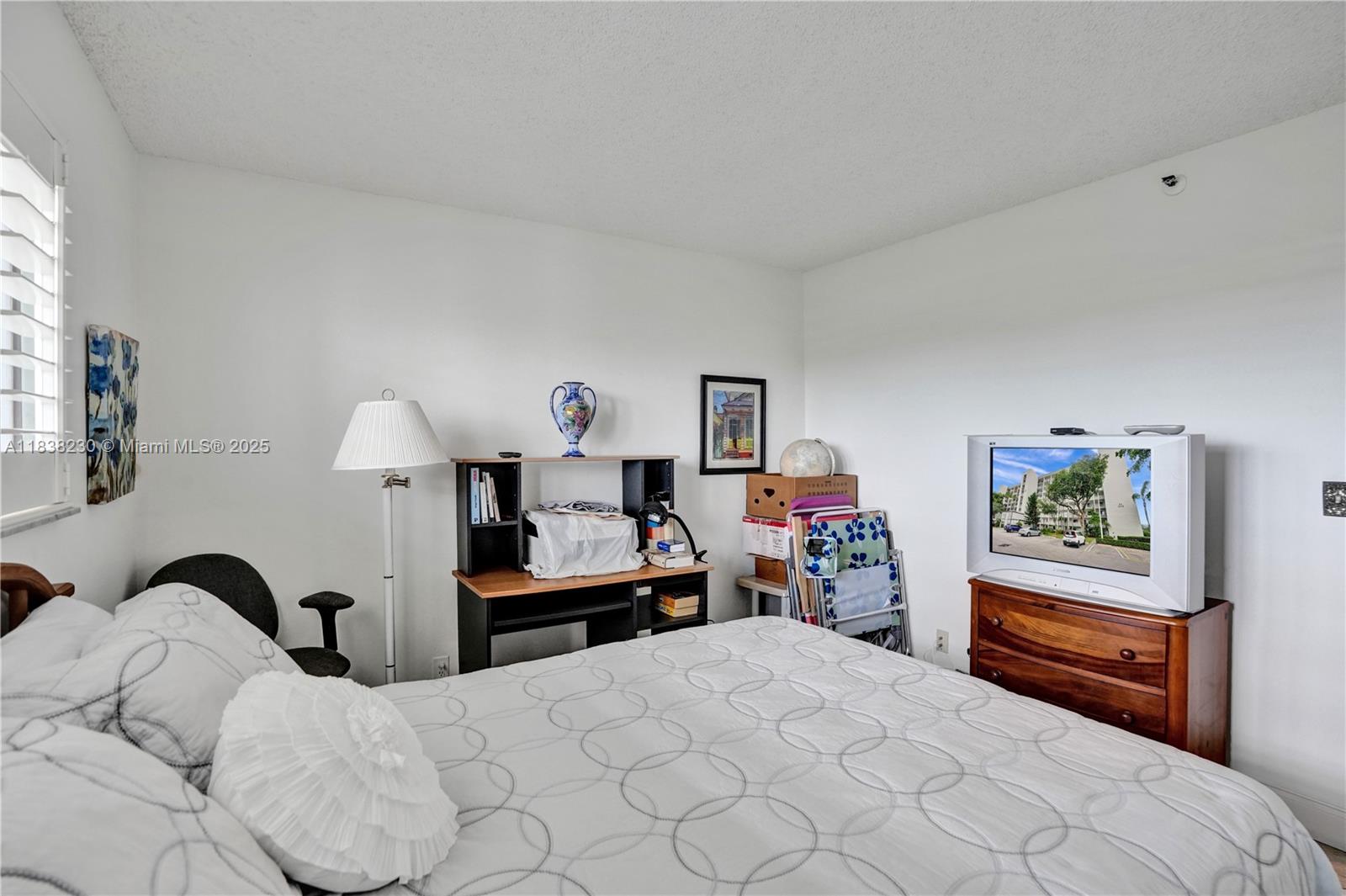 CYPRESS BEND CONDOMINIUM - Residential