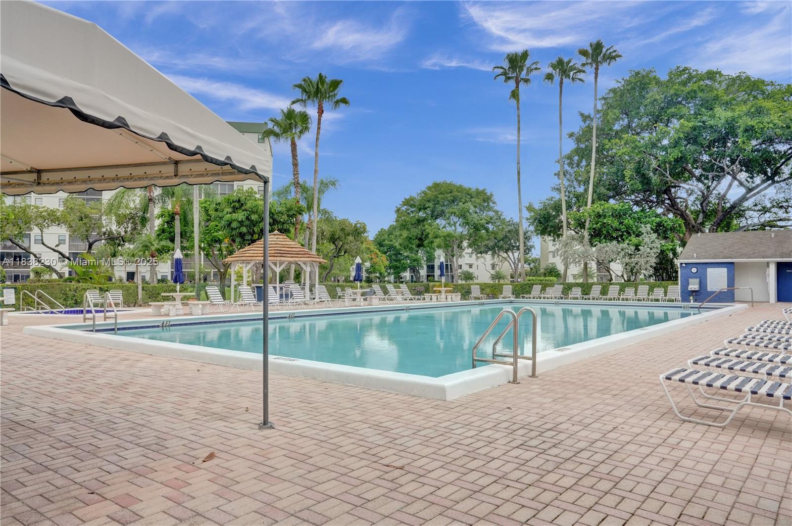 CYPRESS BEND CONDOMINIUM - Residential