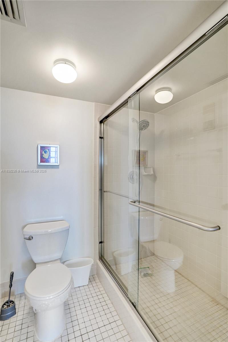 CYPRESS BEND CONDOMINIUM - Residential