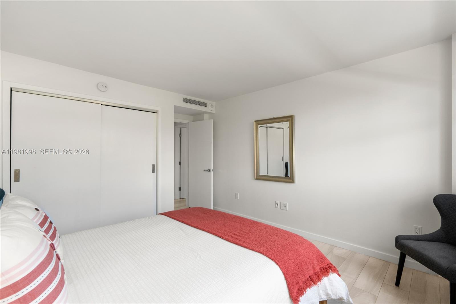 KEY BISCAYNES COMMODORE C - Residential Lease