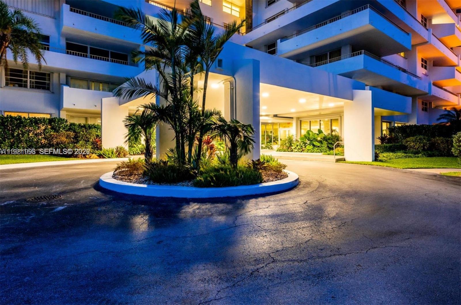 KEY BISCAYNES COMMODORE C - Residential Lease