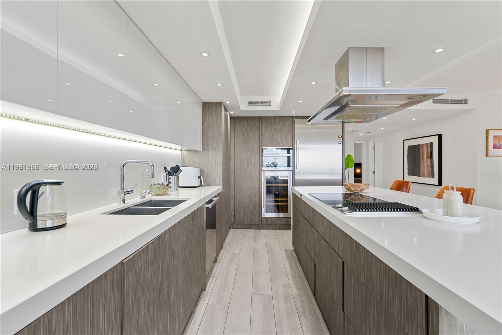 KEY BISCAYNES COMMODORE C - Residential Lease