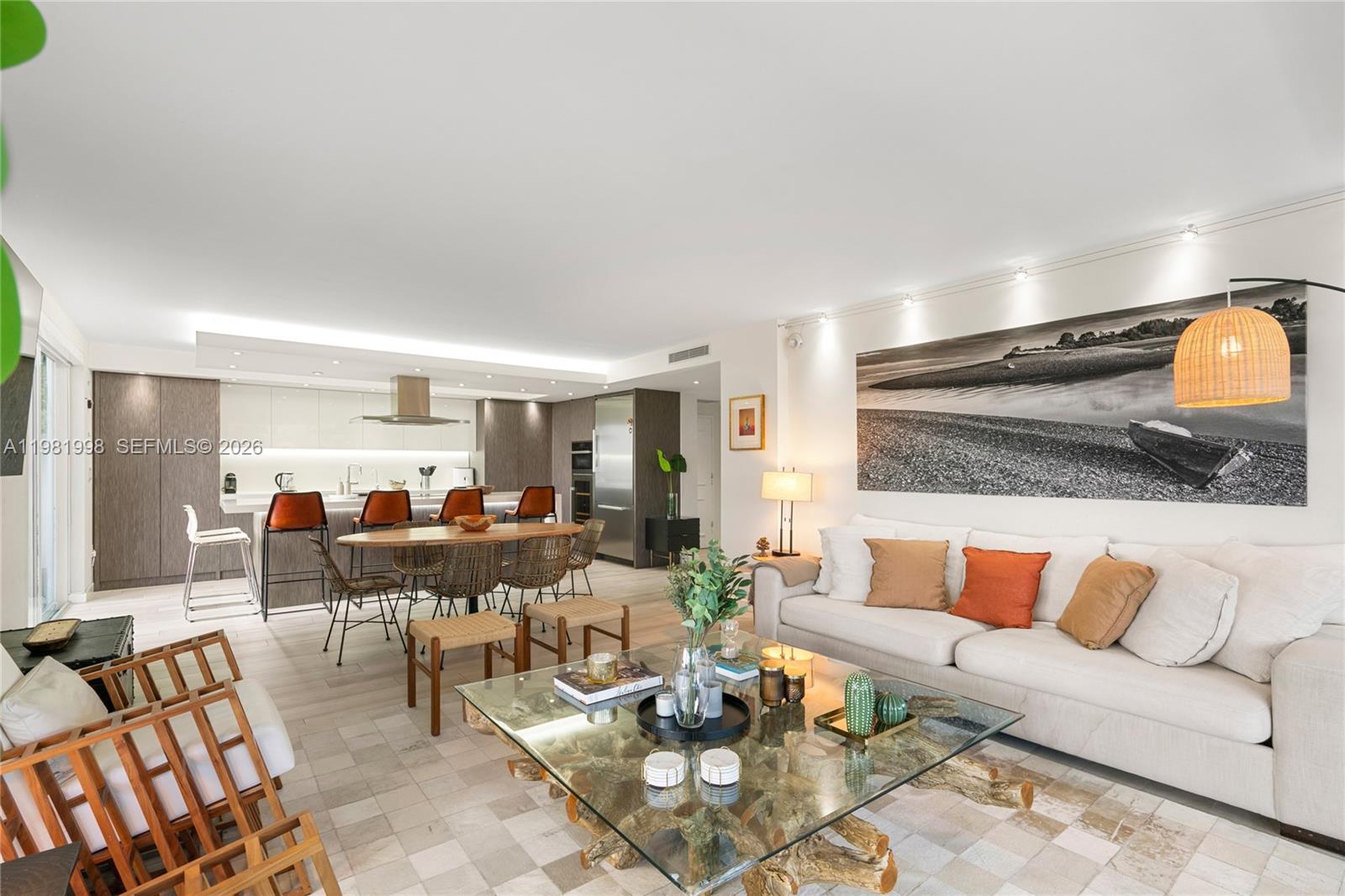 KEY BISCAYNES COMMODORE C - Residential Lease