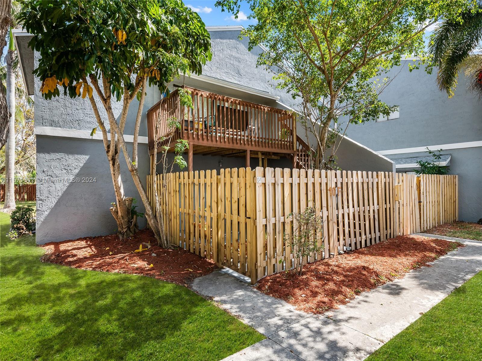 CROSSINGS OF BOYNTON BEACH - Residential