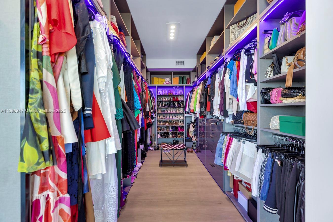 RIVA CONDOMINIUM - Residential