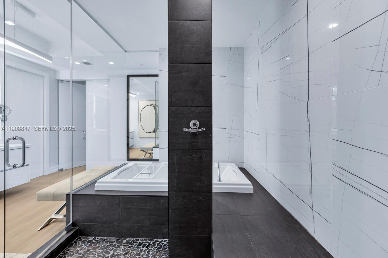 RIVA CONDOMINIUM - Residential