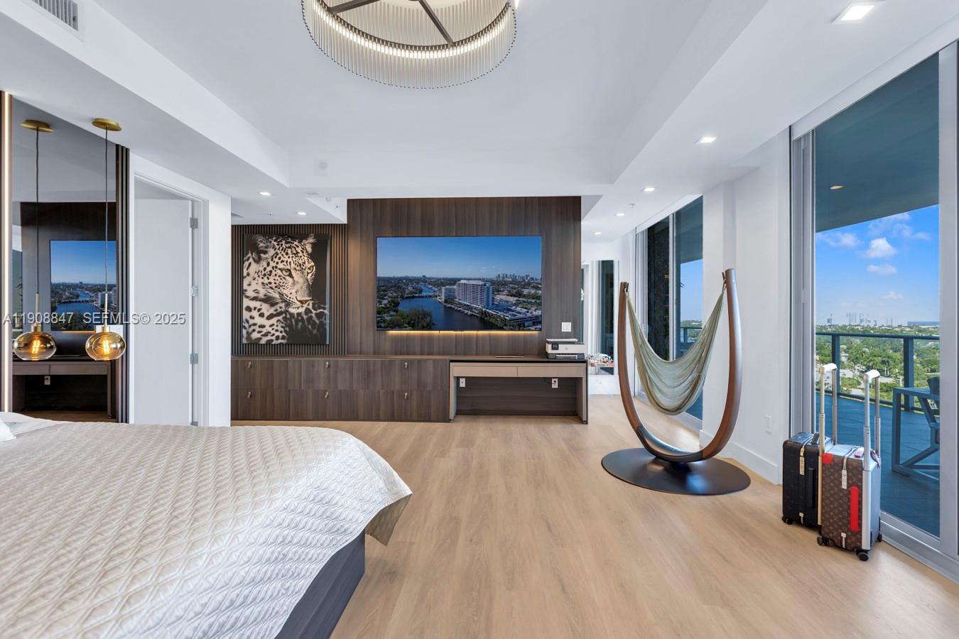 RIVA CONDOMINIUM - Residential