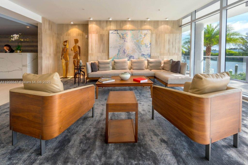 RIVA CONDOMINIUM - Residential