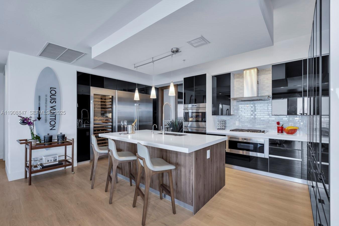 RIVA CONDOMINIUM - Residential