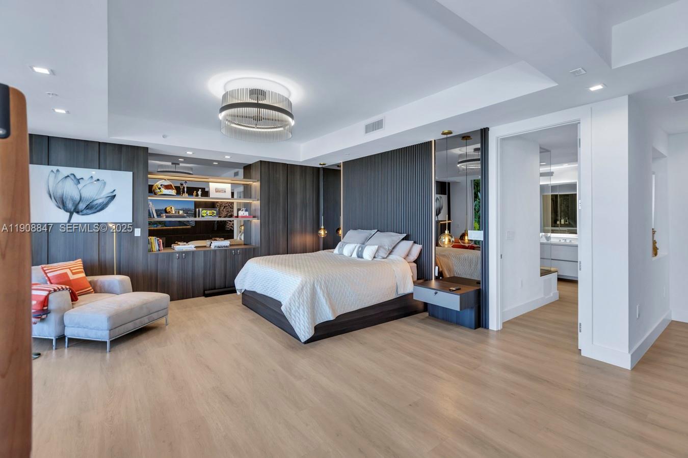 RIVA CONDOMINIUM - Residential