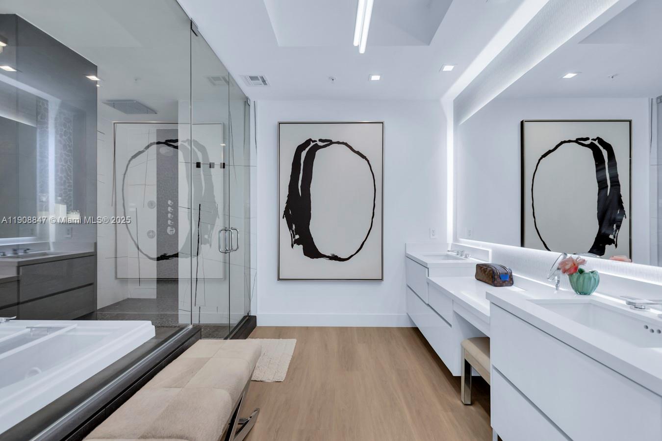 RIVA CONDOMINIUM - Residential