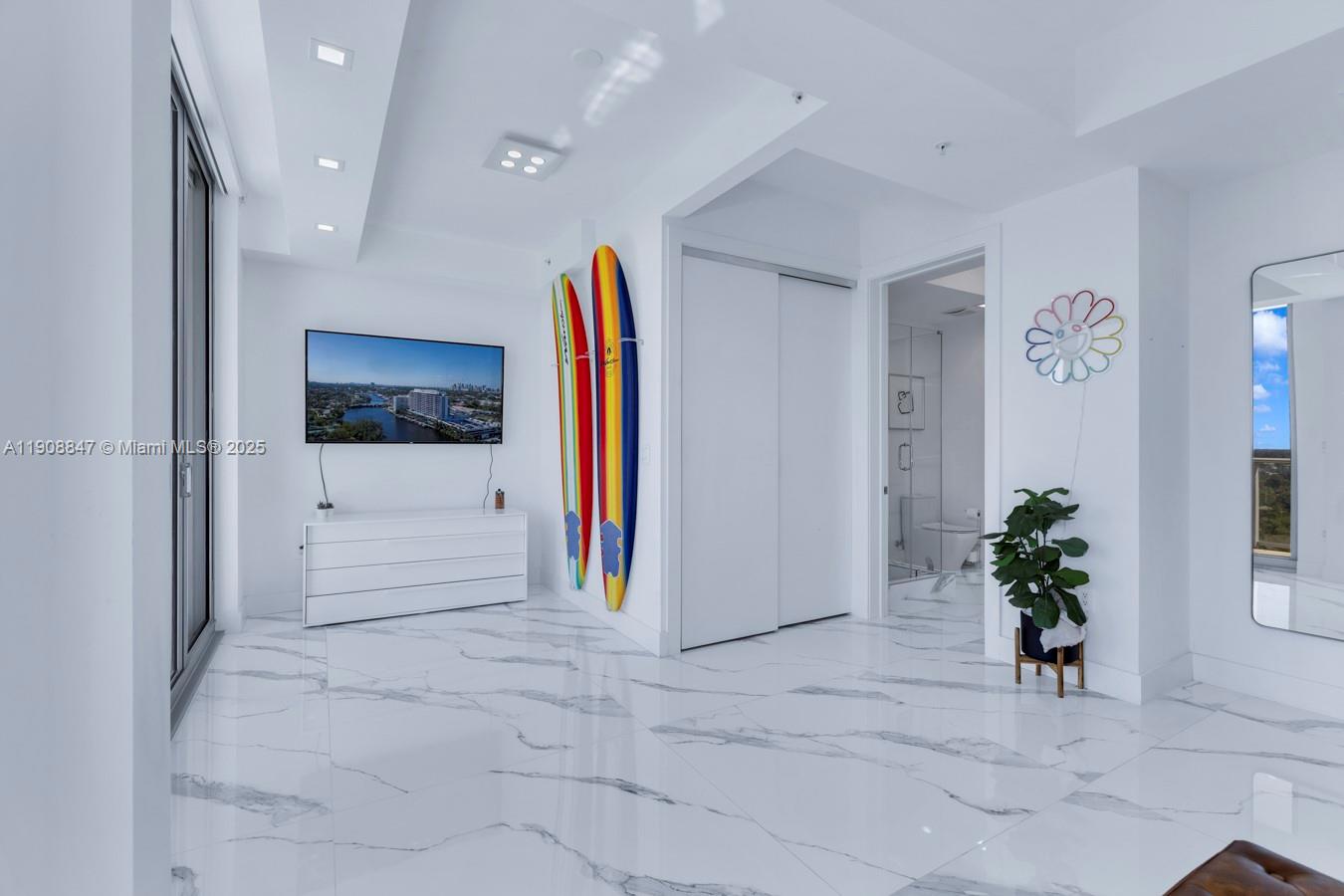 RIVA CONDOMINIUM - Residential